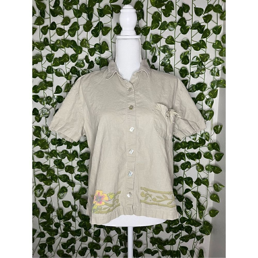 Vintage Blue Fin Pearl Button Up Collared Shirt